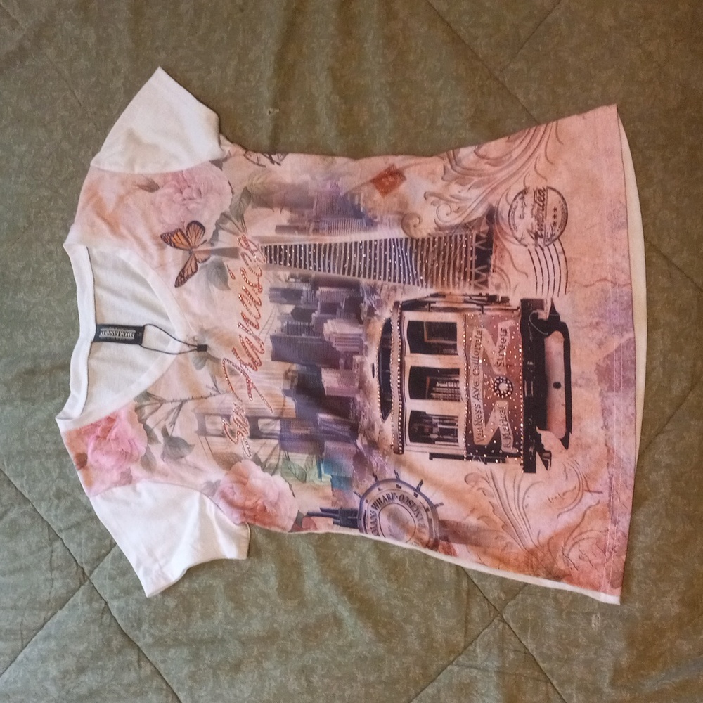 Lady’s size large favor fashion San Francisco T-shirt